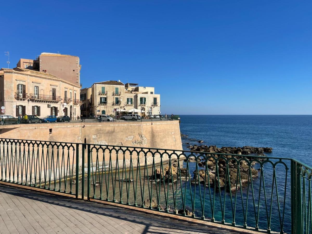 Oikia Sea Apartment Syracuse Luaran gambar